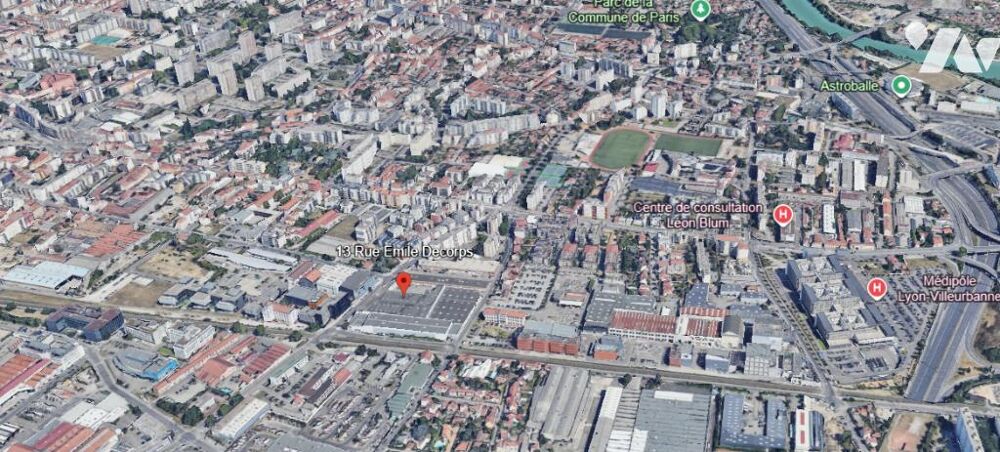 Vente Parking/Garage Box fermé, situé en sous-sol de locaux d'entreprises, au 13 rue Émile Decorps, 69100 Villeurbanne. Villeurbanne