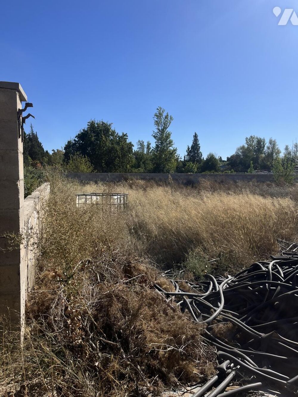 Vente Terrain Une parcelle de terre en nature de jardin avec construction non autorisée en zone agricole. Narbonne