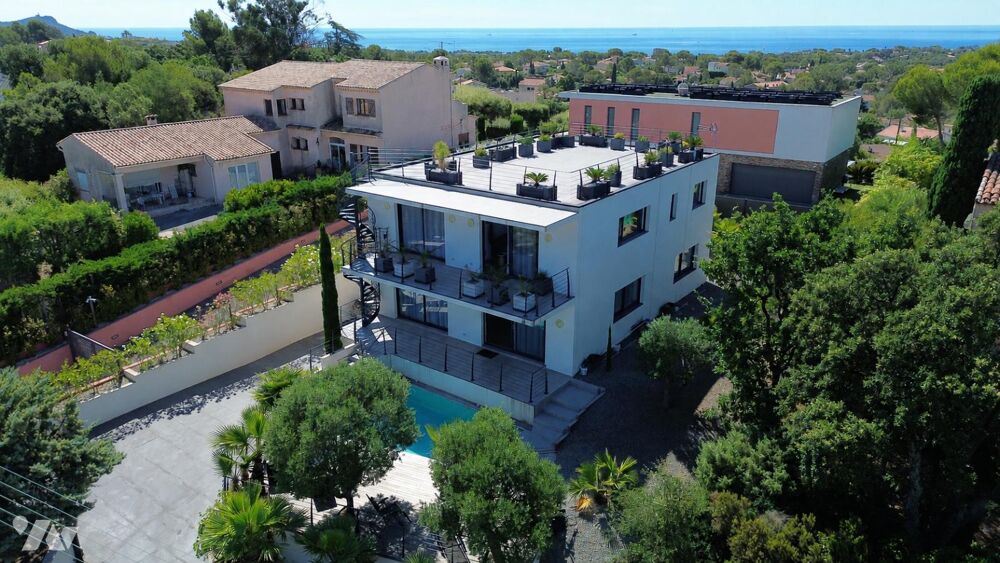 Vente Maison Villa 2019 à Saint-Raphaël, vue mer, piscine, toit-terrasse, garage, vente interactive. Saint-raphaël