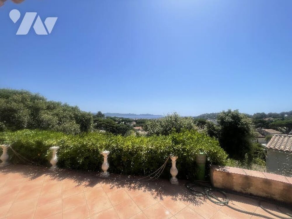 Vente Maison SUR 1056 M² DE TERRAIN VILLA 4 PIECES VUE MER Cavalaire-sur-mer