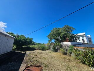  Terrain � vendre  Trois-bassins