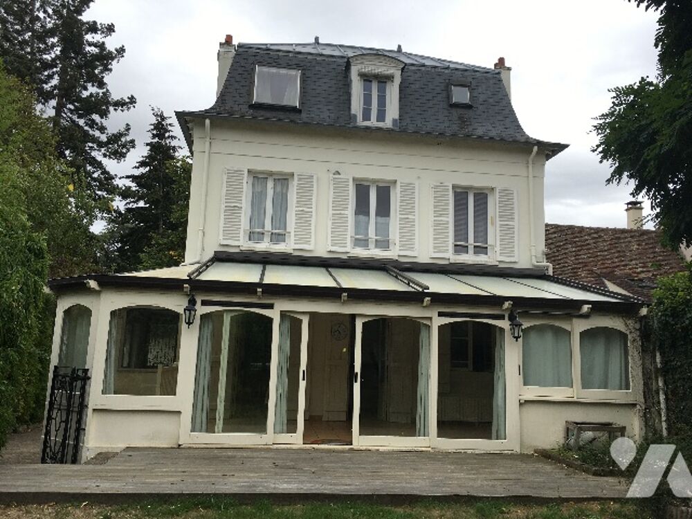 Maison à MONTFORT L'AMAURY de 138 m²