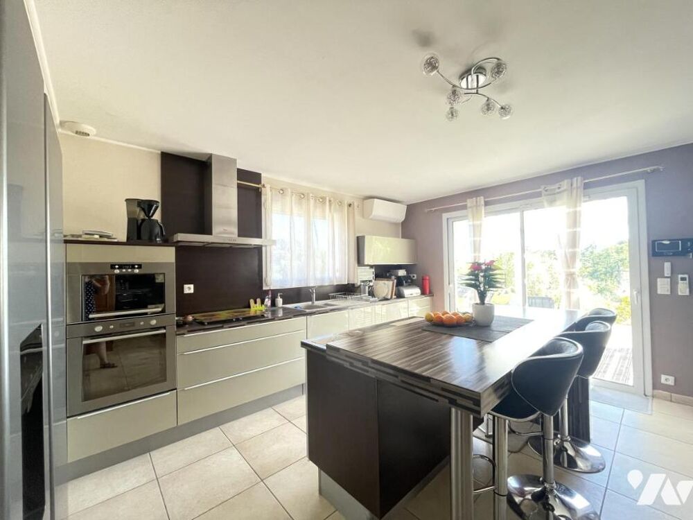 Vente Maison Villa R+1 Avec sous sol sur 1300 m² de Terrain Aspiran