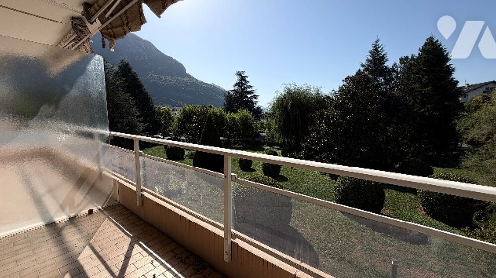 Vente Appartement Résidence services « Les Jardins d'Arcadie » Studio de 31m² au 1er étage avec cave et parking Annecy