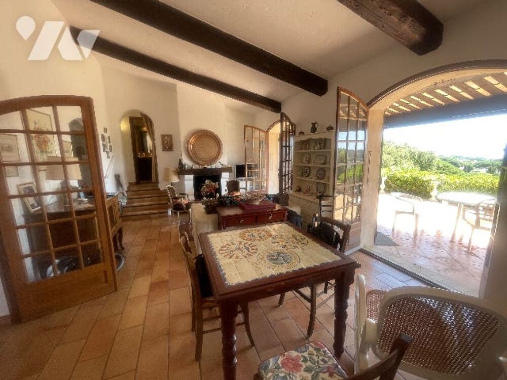 Vente Maison SUR 1056 M² DE TERRAIN VILLA 4 PIECES VUE MER Cavalaire-sur-mer