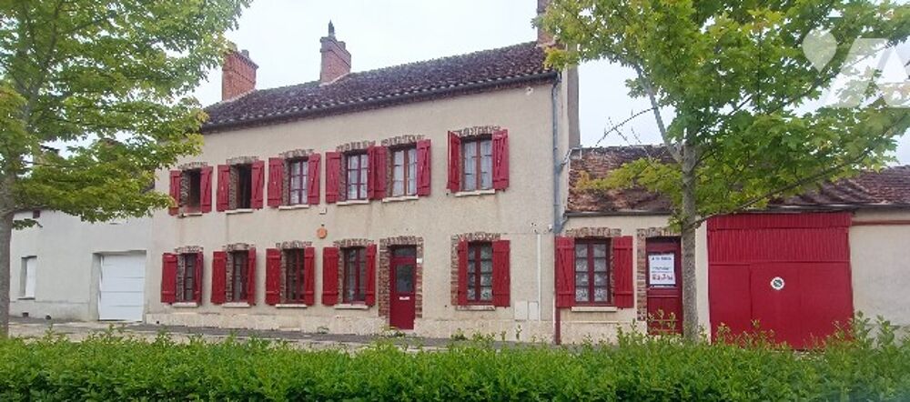 À Lorrez-le-Bocage, maison de 154 m², 6 PP, + grenier et dépendances. Idéal investisseur