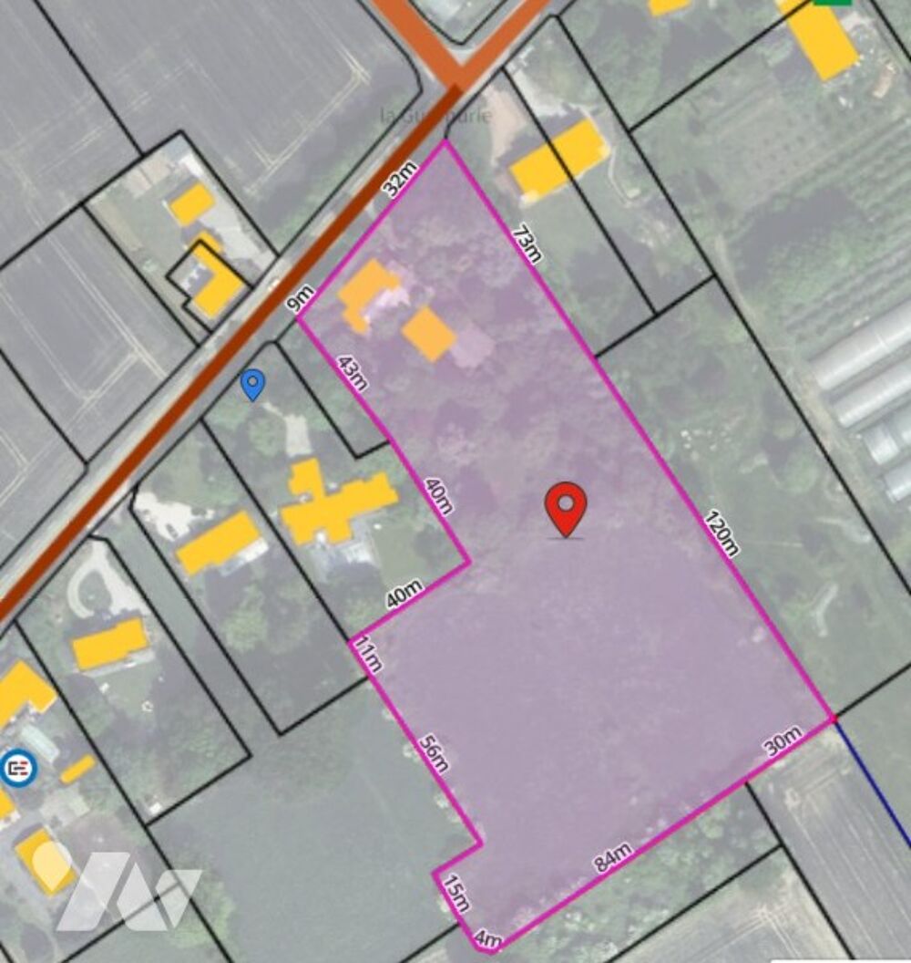 Vente Maison Ferme en U sur 1,5 ha en zone agricole, 140 m² habitables, dépendances, travaux. Bois-grenier