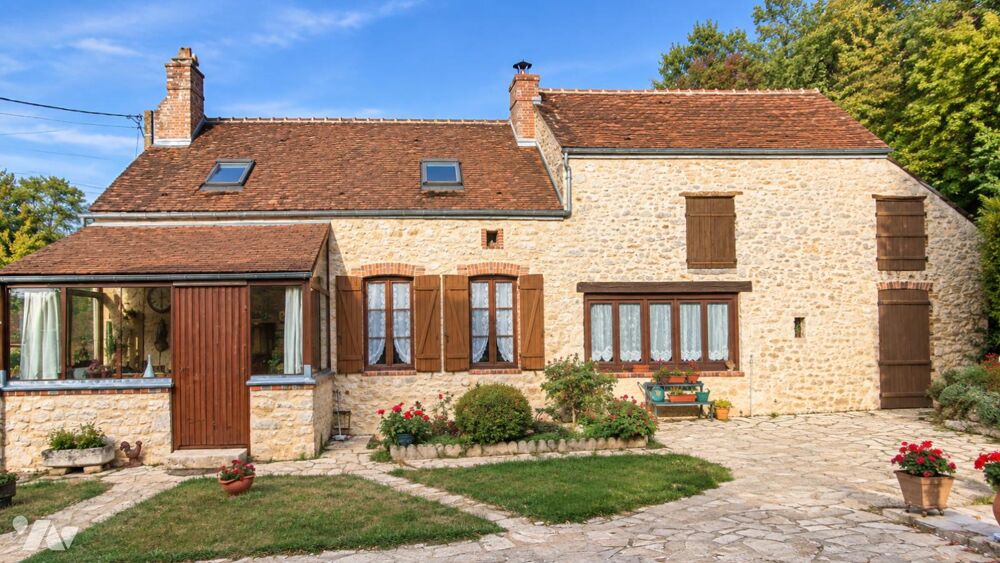 Vente Maison Paley, maison en pierre de 4 pièces et dépendances, l'ensemble sur un terrain en partie boisée. Paley