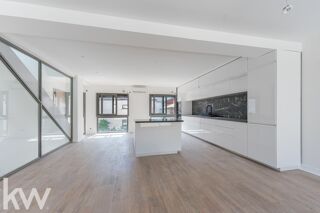  Maison  vendre 7 pices 250 m