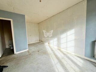  Maison  vendre 7 pices 