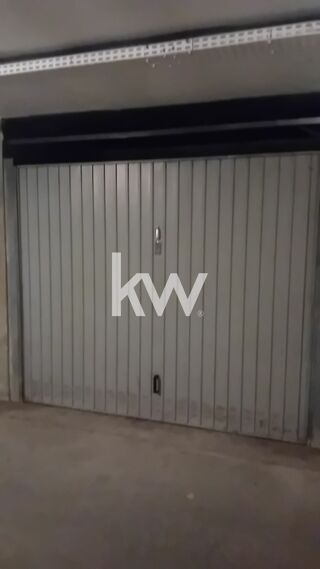  Parking / Garage  vendre 