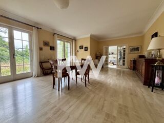  Maison � vendre 9 pi�ces 240 m�