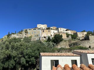  Villa  vendre 8 pices 215 m