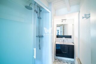  Immeuble � vendre 8 pi�ces 220 m�