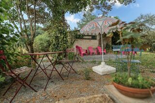  Maison  vendre 9 pices 380 m