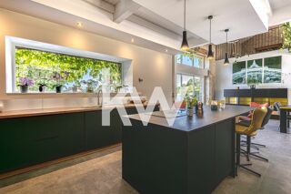  Villa  vendre 12 pices 370 m