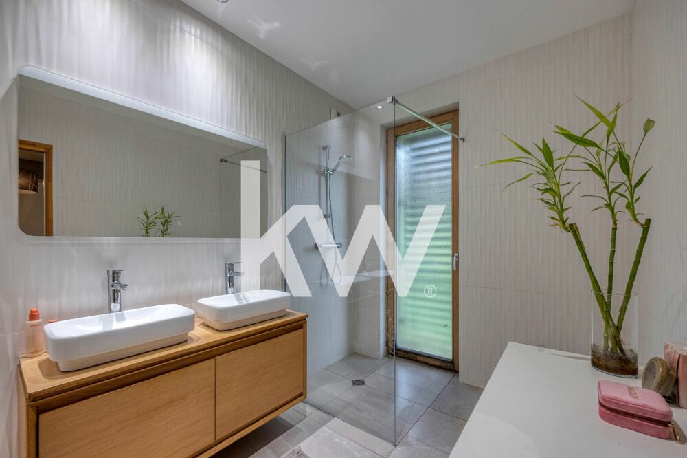  vendre  Villa Saint-Ismier (38330)