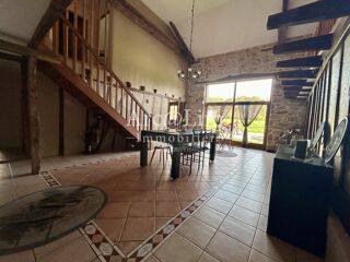  Maison � vendre 8 pi�ces 315 m�