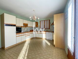  Maison  vendre 4 pices 161 m