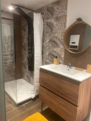  Immeuble � vendre 140 m�