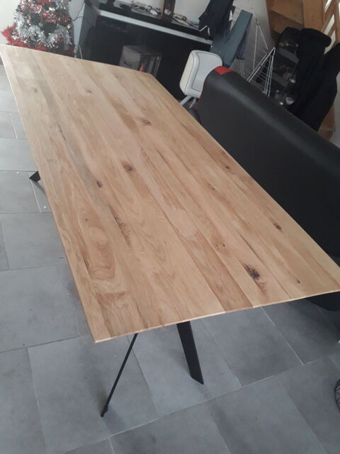 Table chne massif neuve 230 Dompierre-sur-Yon (85)