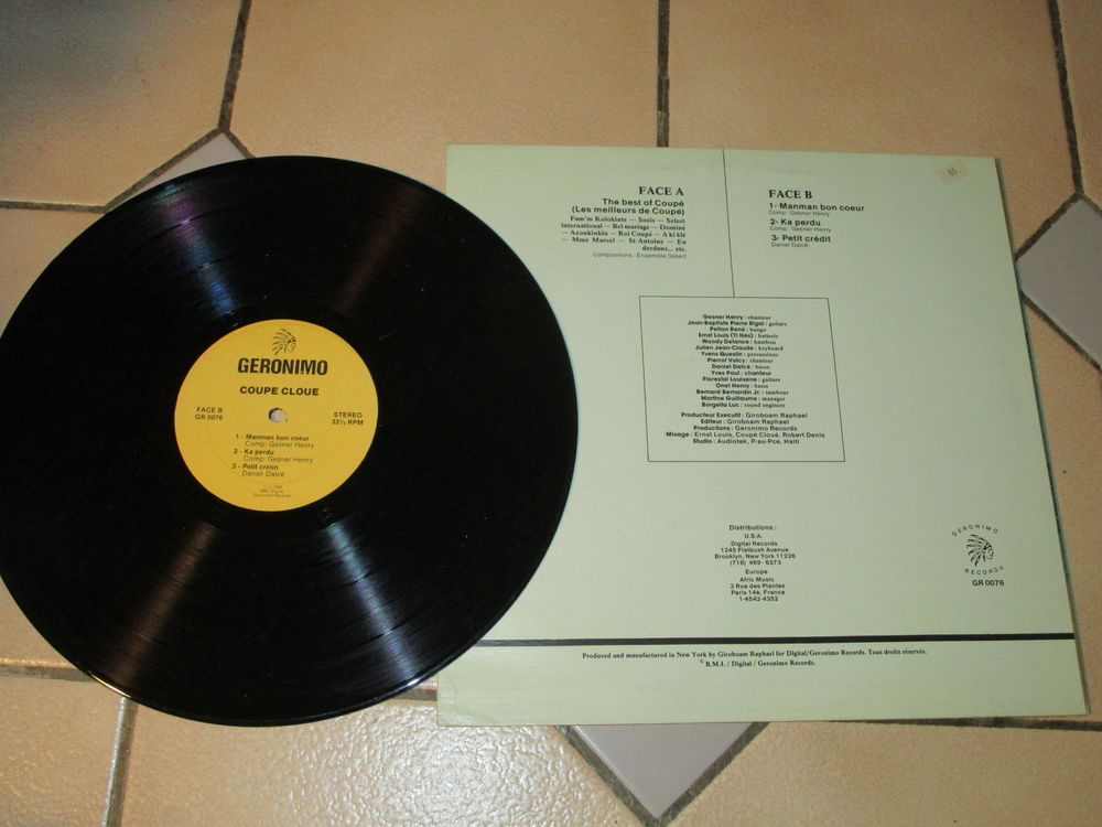 VIEUX VINYLE 1992"COUPE CLOUE" 