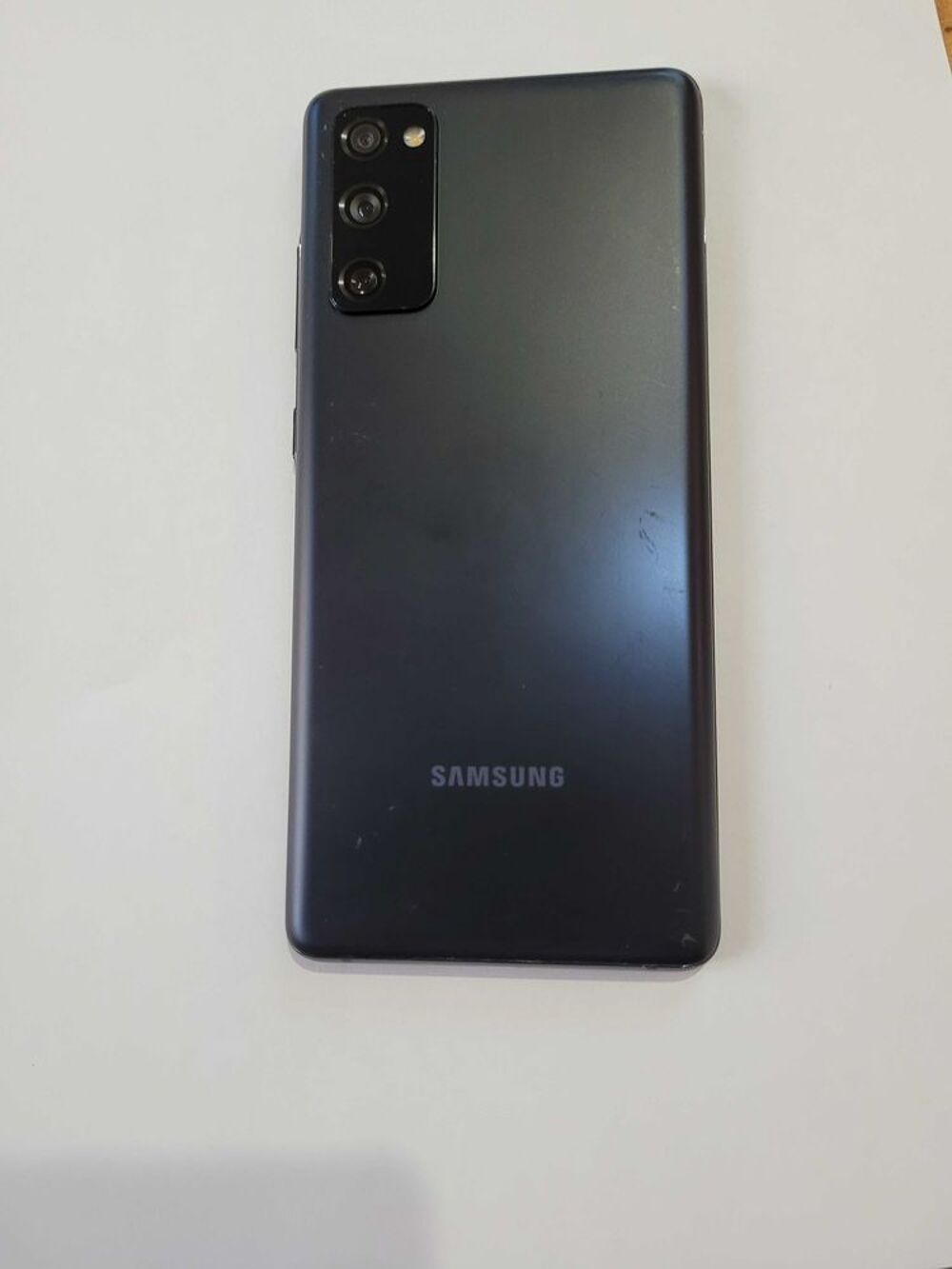 t&eacute;l&eacute;phone Samsung Galaxy S20 FE Téléphones et tablettes