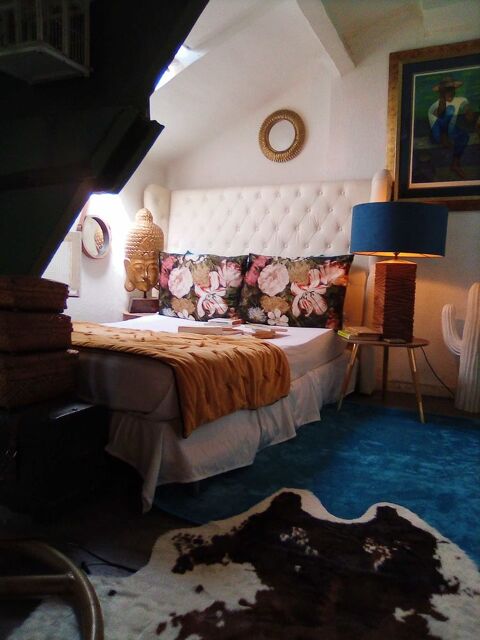 Tte de lit capitonne 130 Cannes (06)