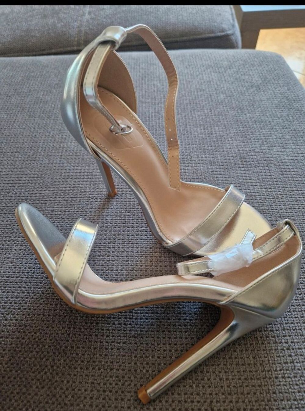 Talons argent&eacute;s Chaussures
