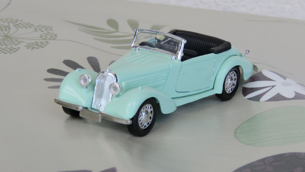 Voiture miniature Talbot T23 