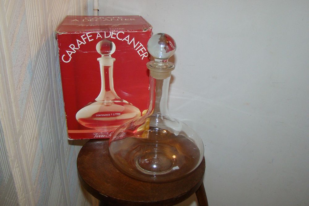 Carafe &agrave; d&eacute;canter le vin en verre souffl&eacute; (1 litre) Décoration