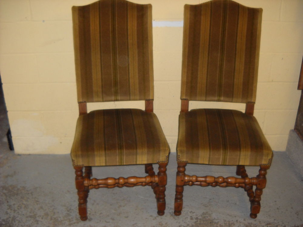 4 chaises de style velours Meubles
