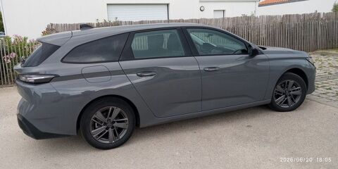 Peugeot 308 SW Hybrid 136 e-DCS6 Active Pack 2024 occasion Les Sables-d'Olonne 85100