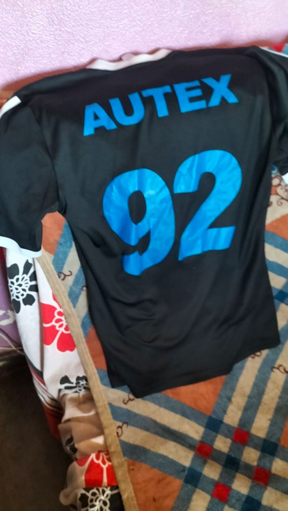 Tea shirt adidas climalite taille S excellent &eacute;tat Vêtements