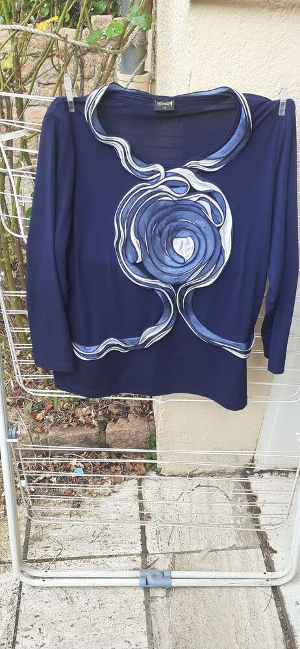 lot veste,pantalon et haut femme 48 Vêtements