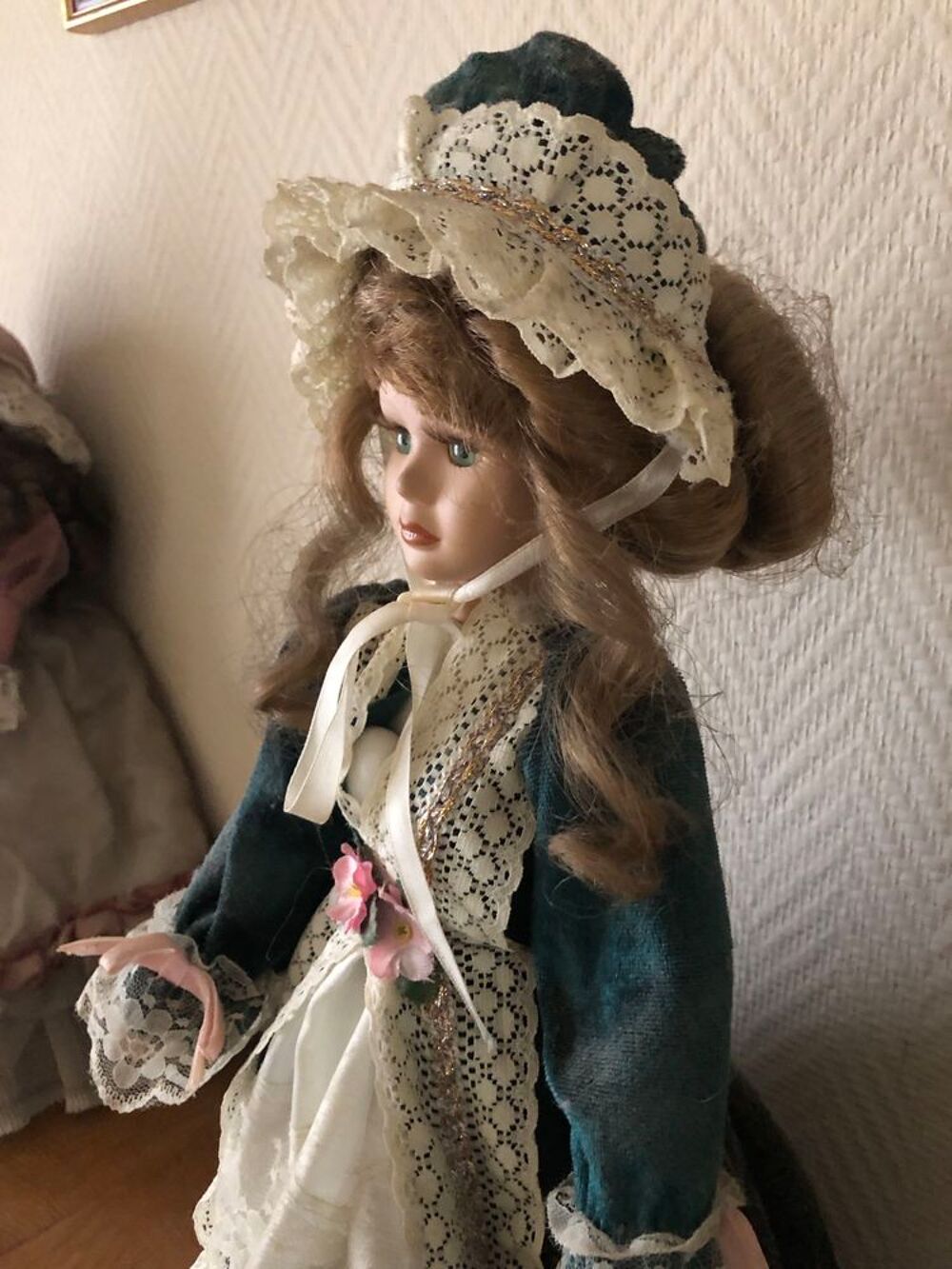 Poupee ancienne style victorien 