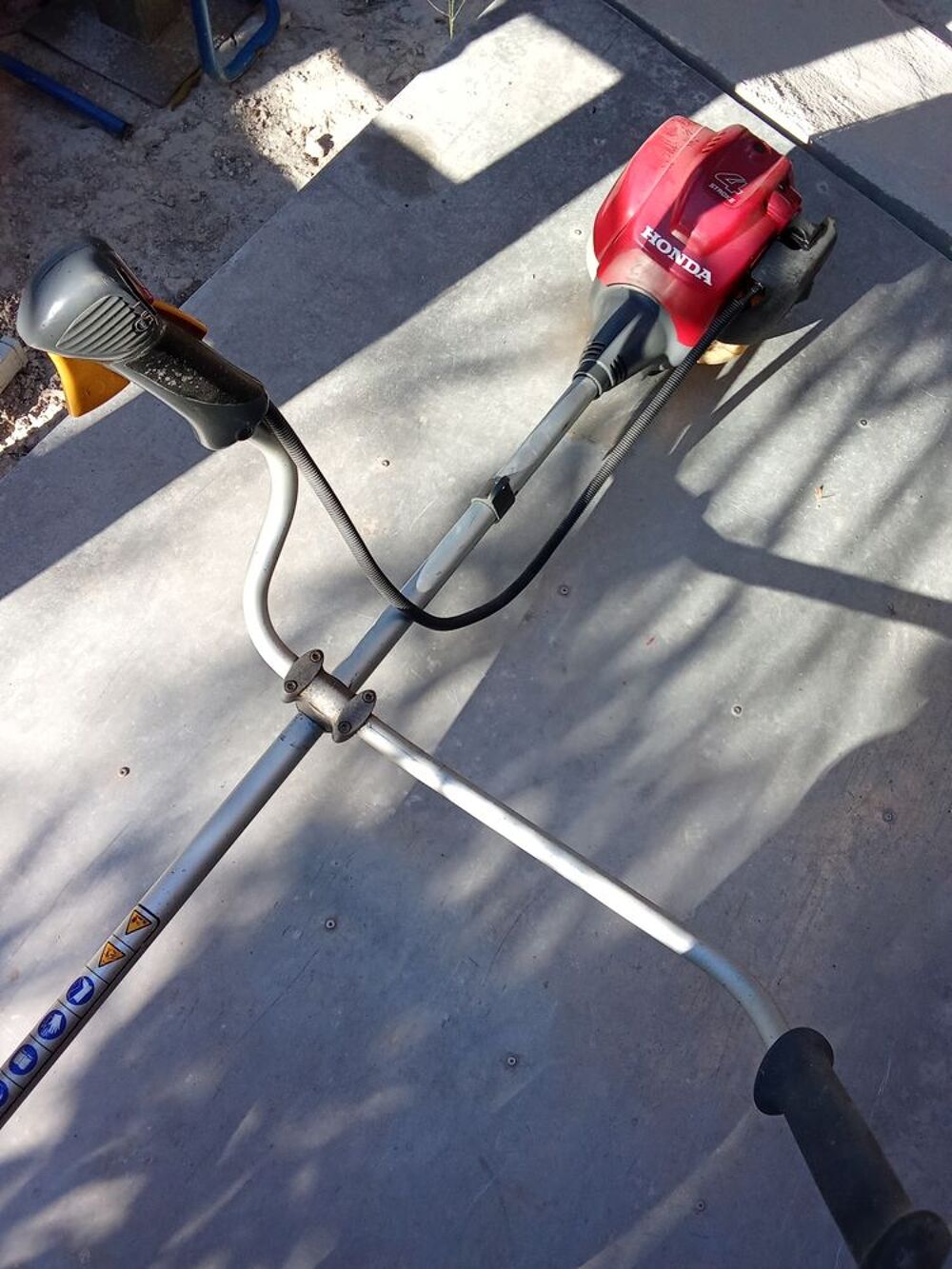 d&eacute;brousailleuse honda gx25 Jardin