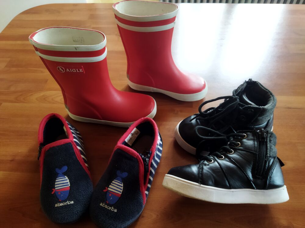 chaussures enfant taille 23 Puériculture