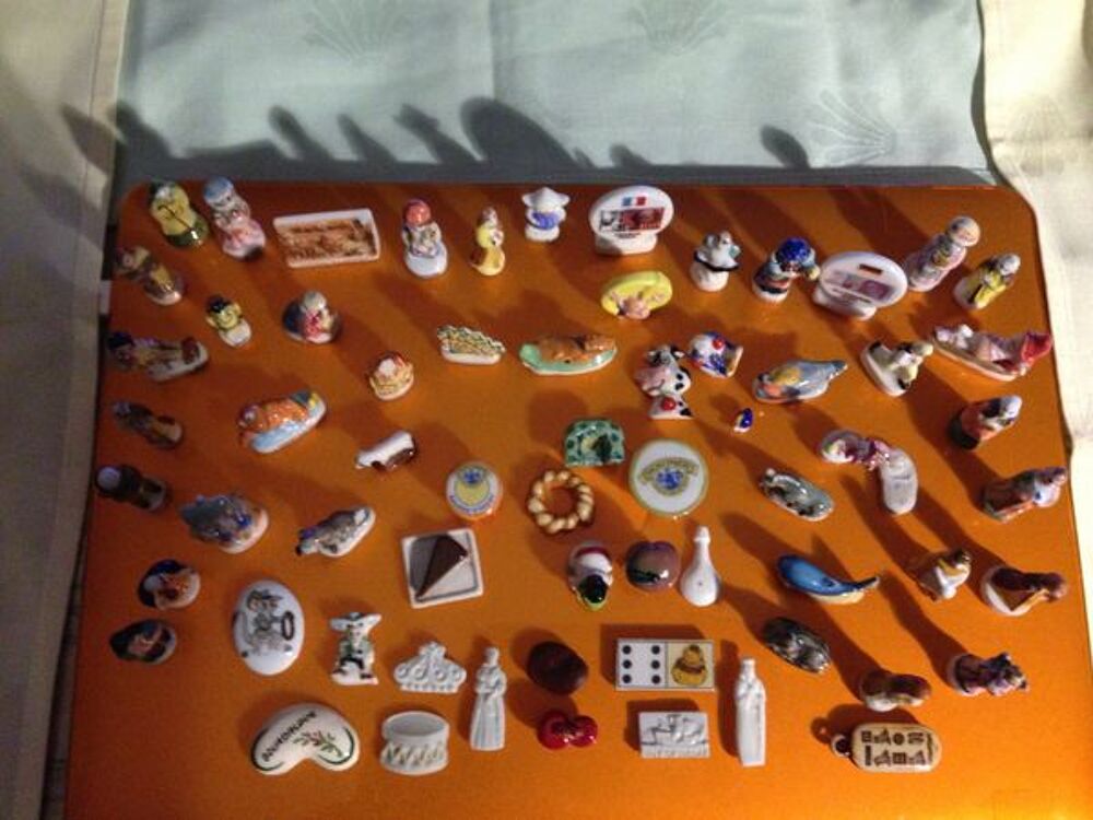 60 FEVES EN PORCELAINE 