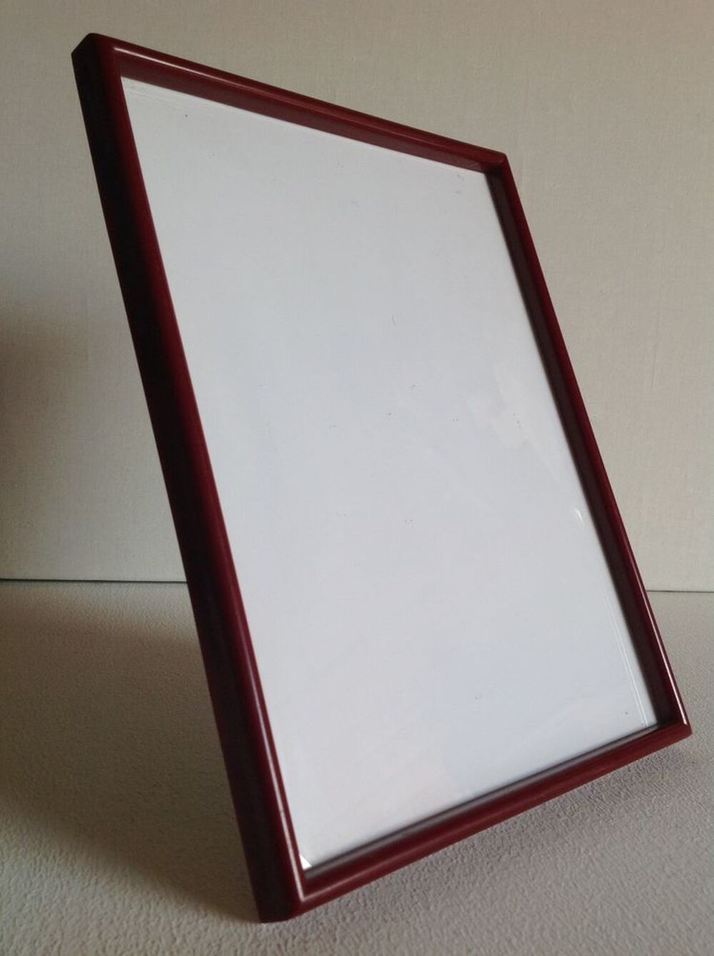 CADRE BORDEAUX SOUS VERRE SUPPORT 25 x 19 cm Envoi Possible
Décoration