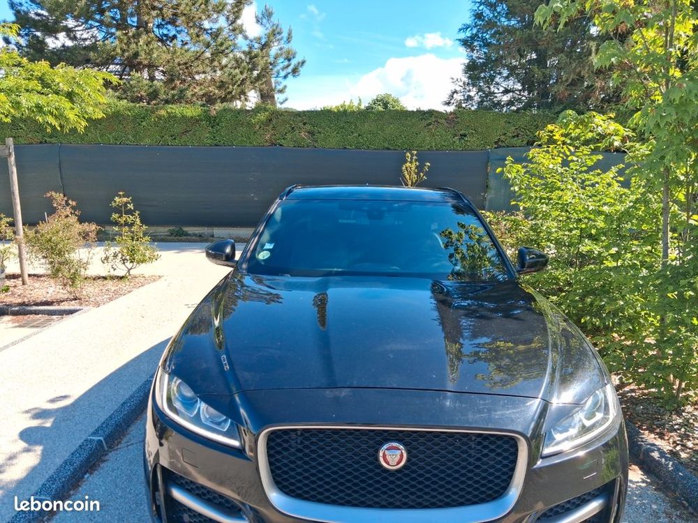 F-PACE F-Pace 2.0 D - 180 2WD R-Sport 2017 occasion 74370 Argonay