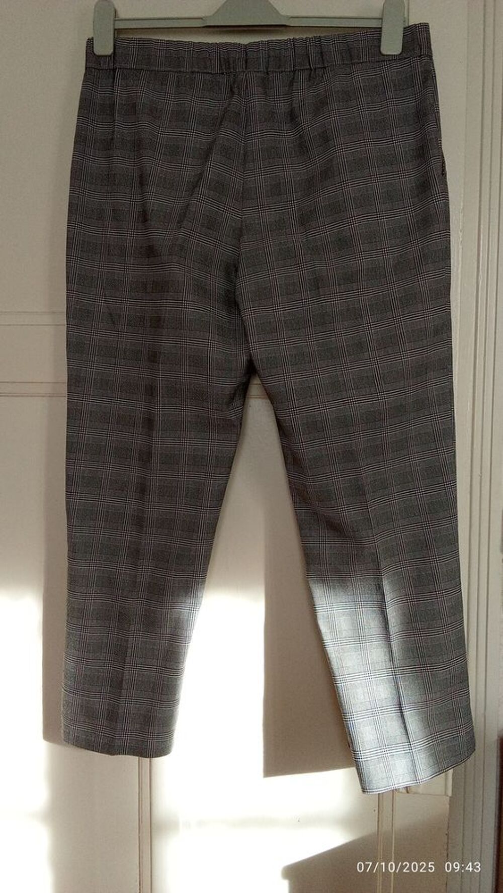 Pantacourt femme V�tements