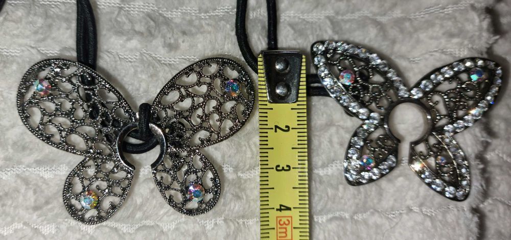 Lot de 2 Elastique &agrave; cheveux avec papillon strass Bijoux et montres