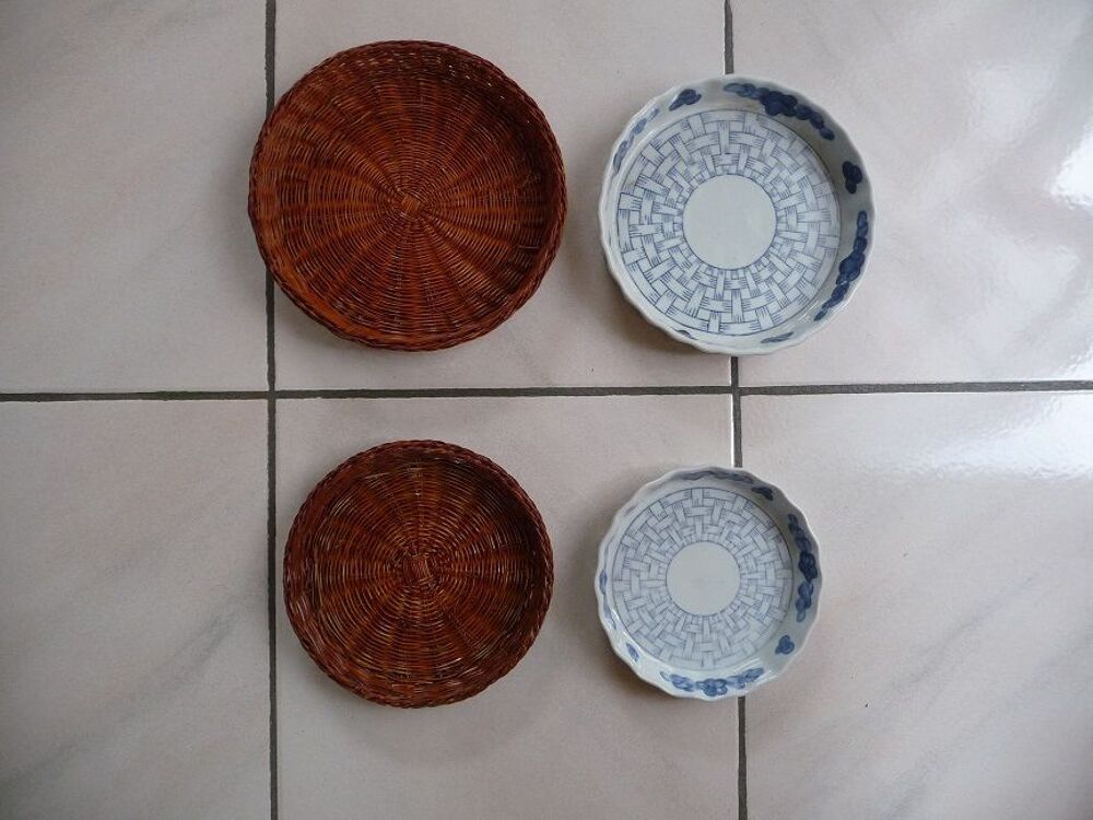 2 plats ronds porcelaine motifs bleus-NEUFS Cuisine