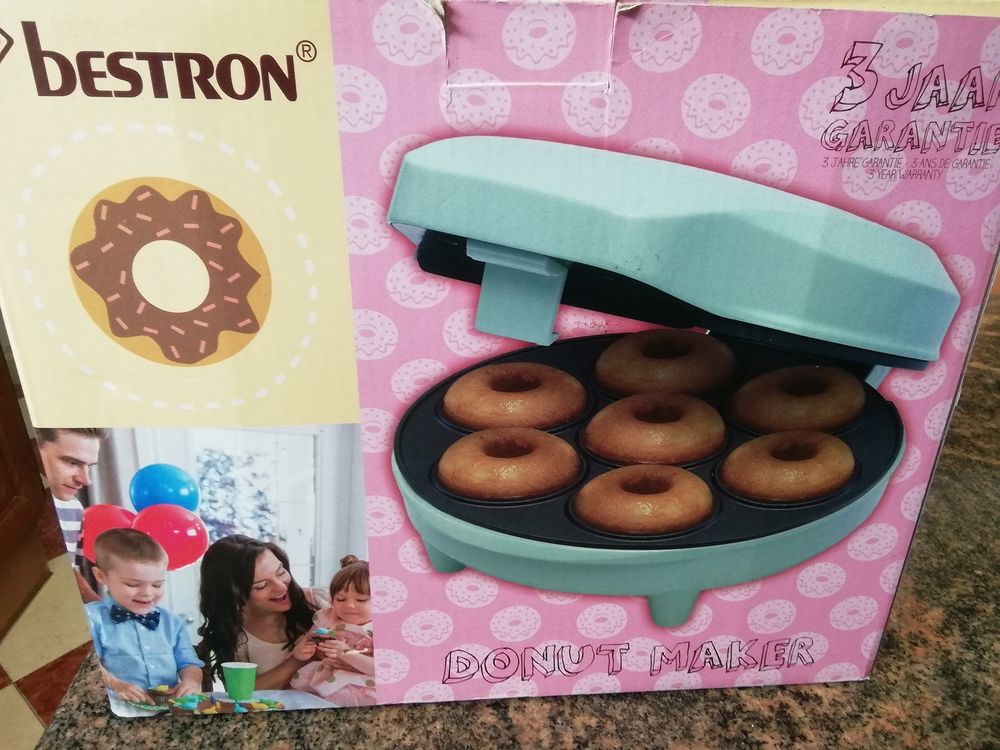 Appareil BESTON pour donuts neuf Electroménager