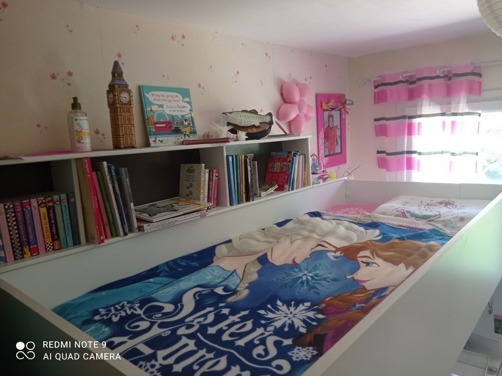 combin&eacute; bureau et lit en hauteur Meubles
