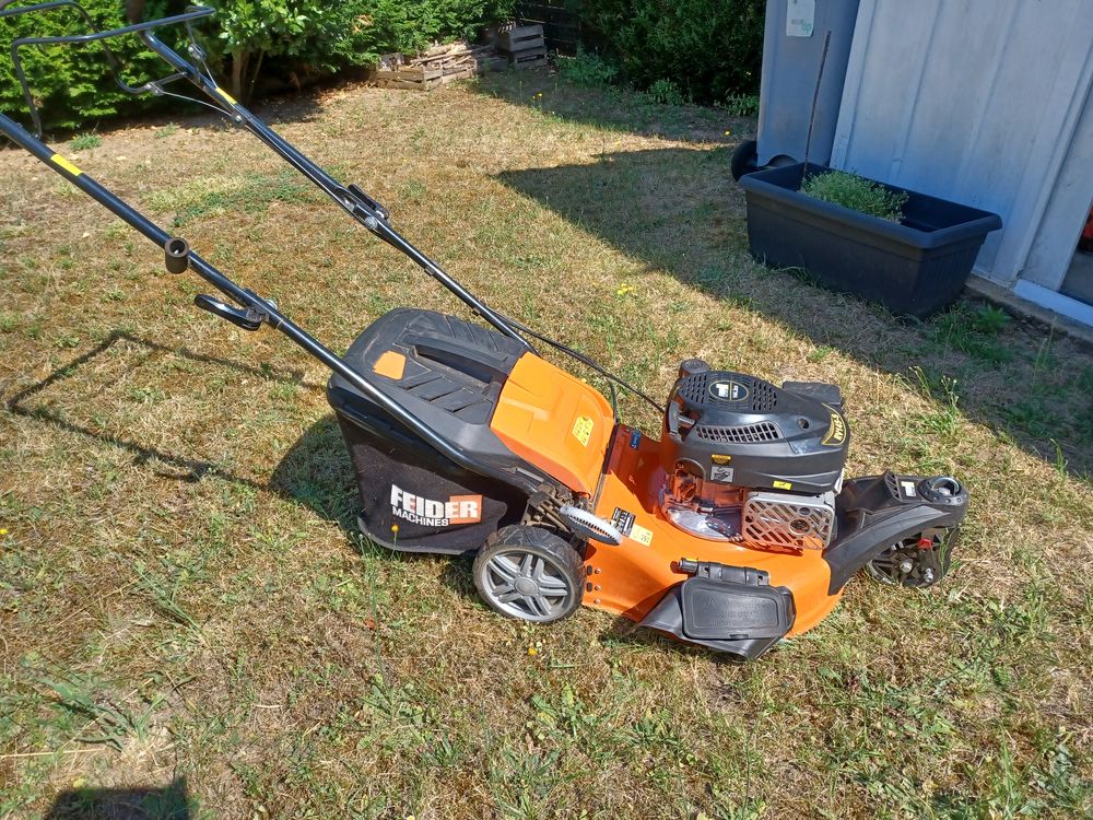tondeuse &agrave; gazon Jardin