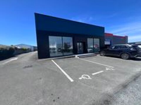   Local commercial 474 m² Angoulins 