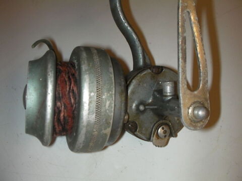 Moulinet lancer lourd mer RU 25 Roques (31)