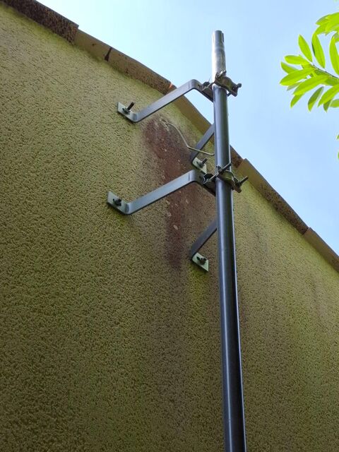 MAT EN ACIER POUR PARABOLE OU ANTENNE 50 Saintes (17)